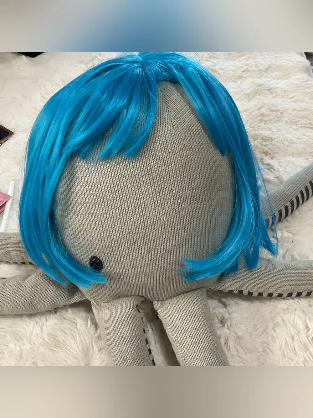 NWT vibrant blue cosplay wig, shoulder length with bangs, includes extras in pic